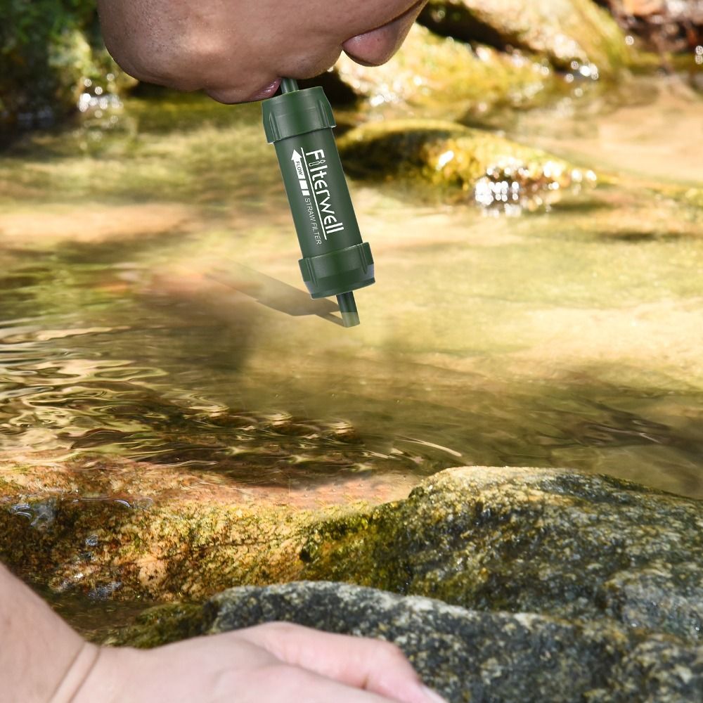 قشة تنقية مياه صغيرة محمولة لل - مراجعة Water Purification Straw وسعره